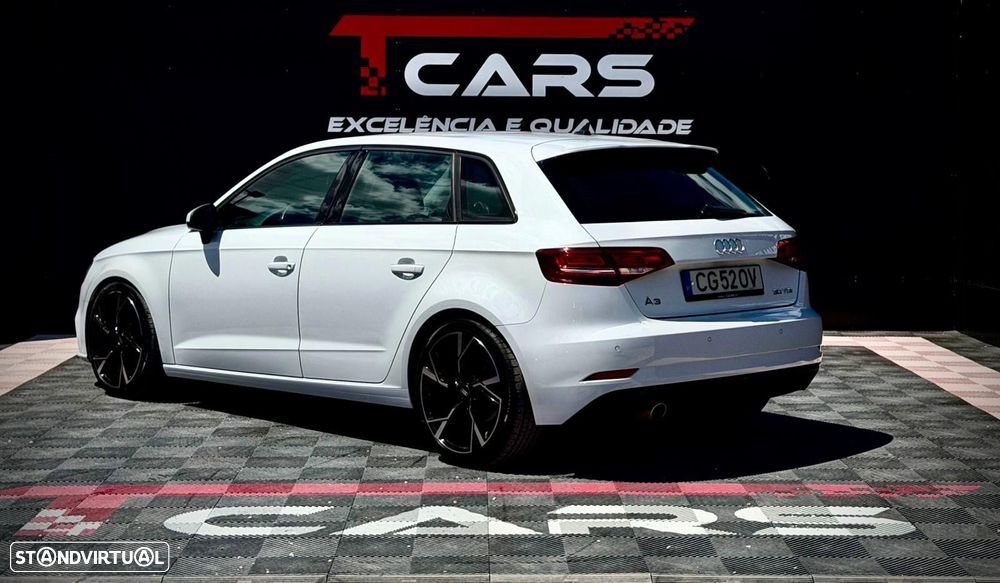Audi A3 Sportback 1.6 TDI Sport - 4