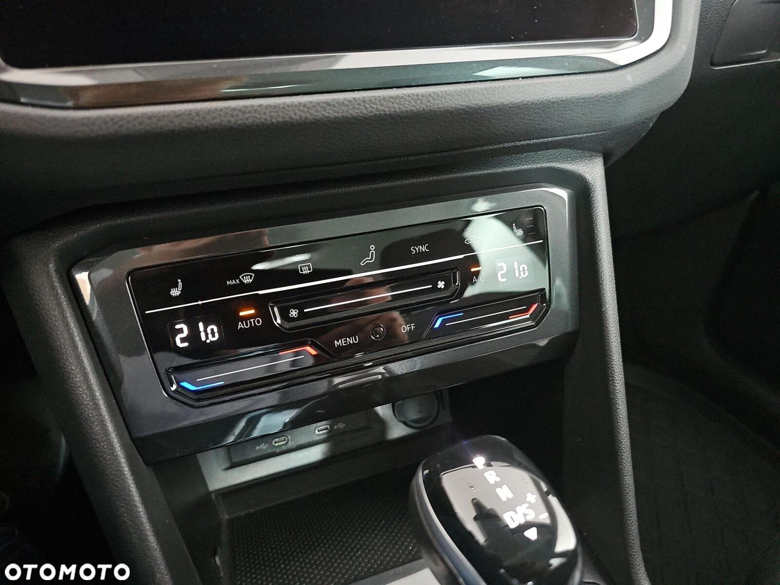 Volkswagen Tiguan - 13