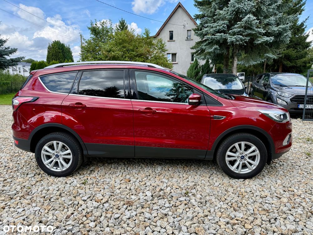 Ford Kuga 1.5 EcoBoost 2x4 Titanium - 4