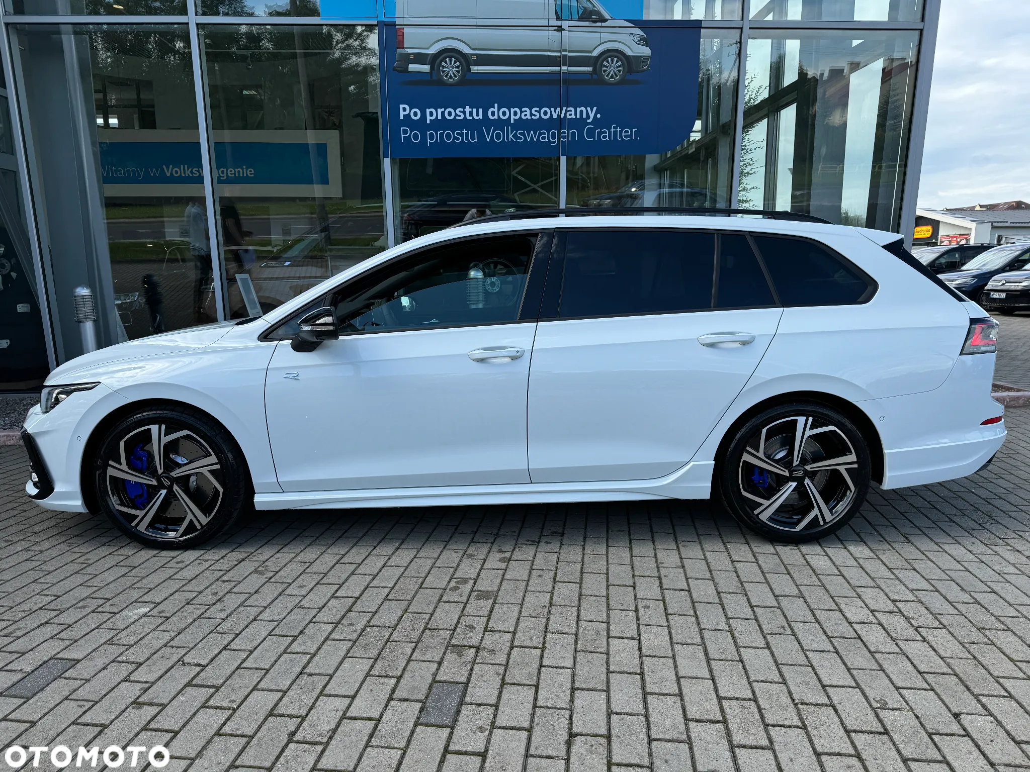Volkswagen Golf VIII 2.0 TSI 4Motion R DSG - 9