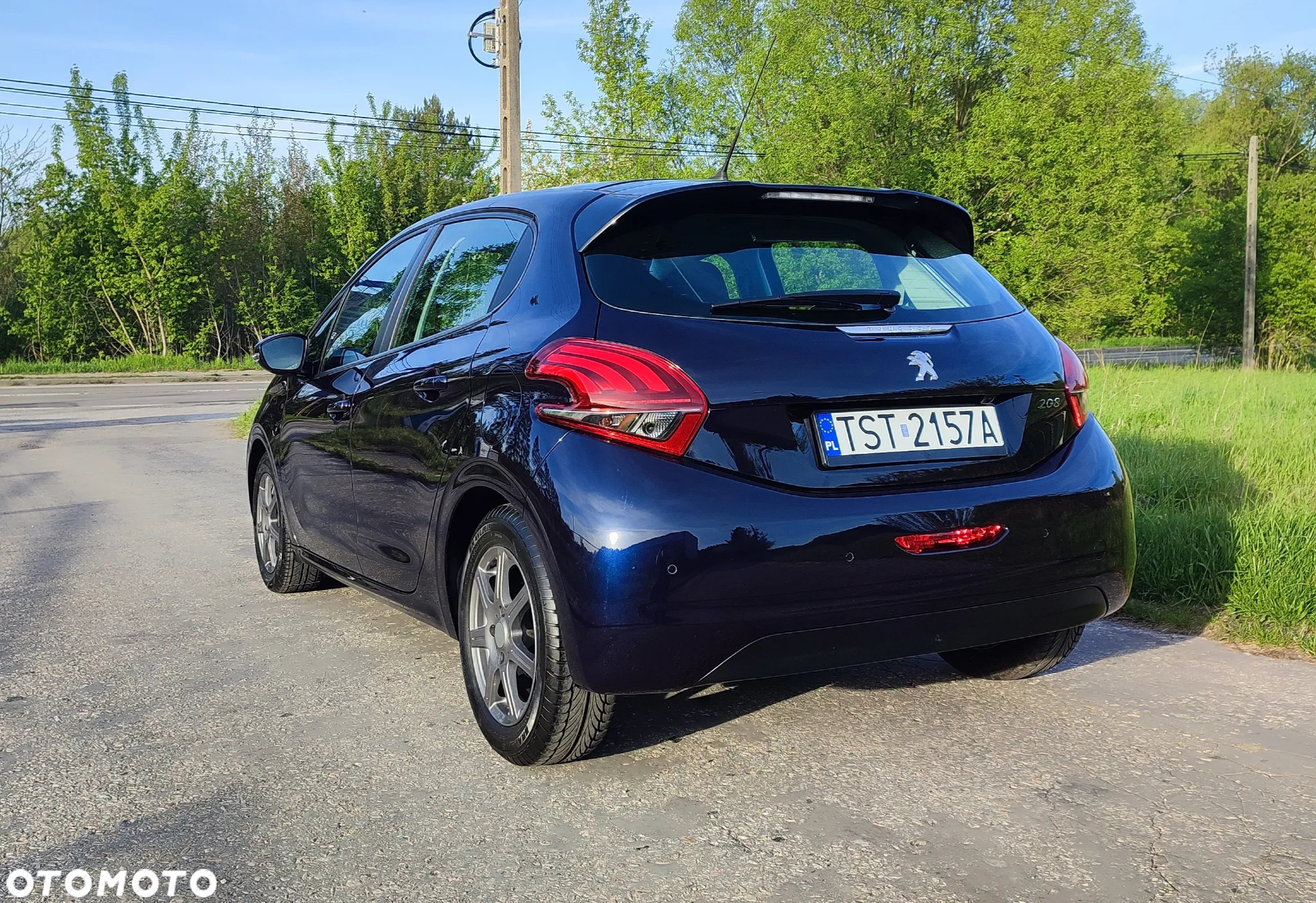 Peugeot 208 - 4