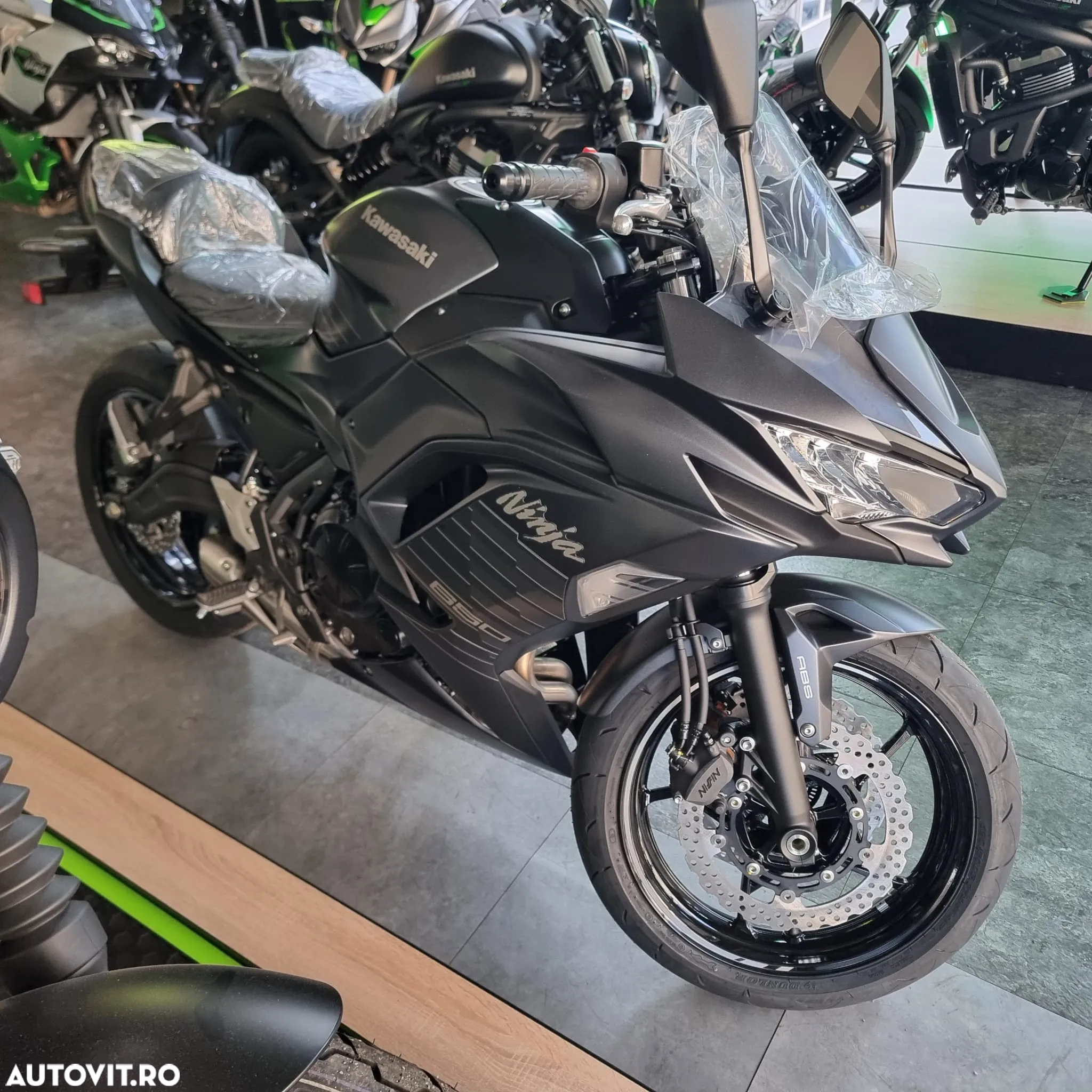 Kawasaki Ninja 650 - 3