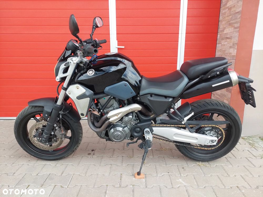 Yamaha MT - 4