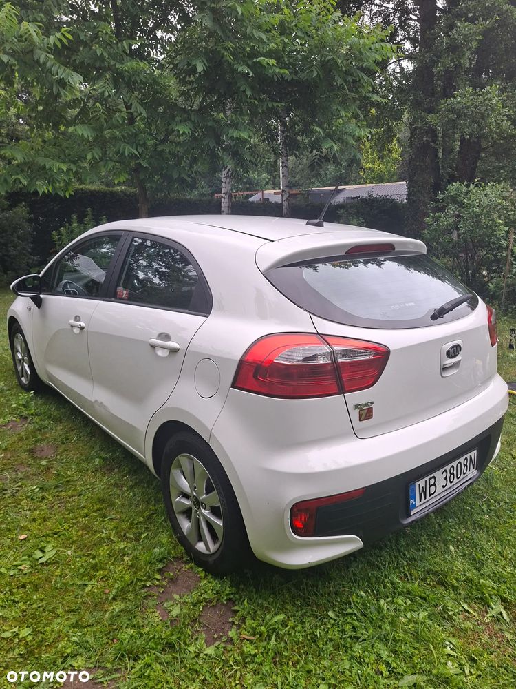 Kia Rio 1.2 M - 6