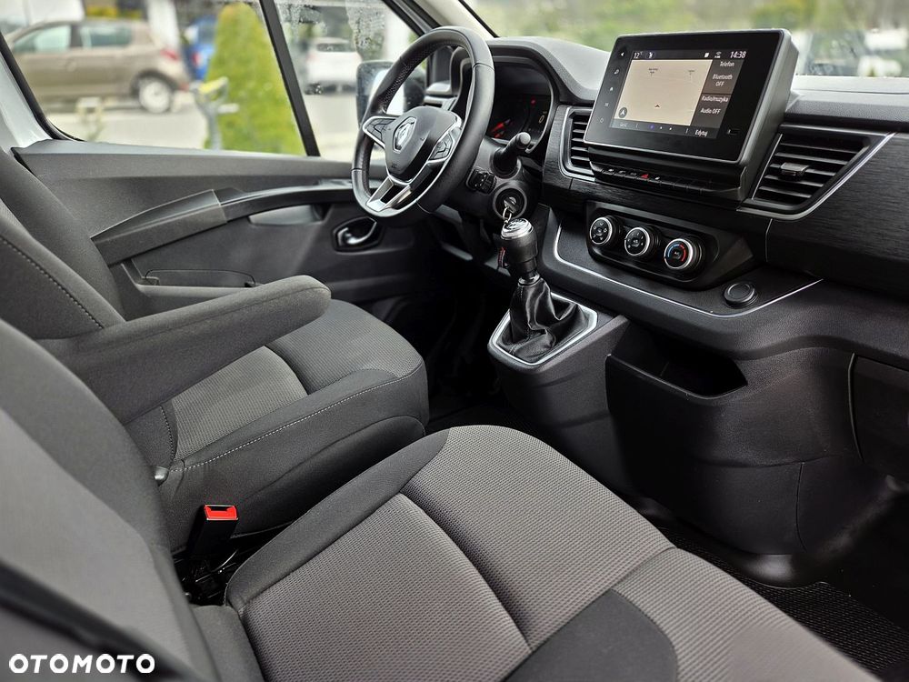 Renault Trafic Grand 2.0 dCi Escapade - 3