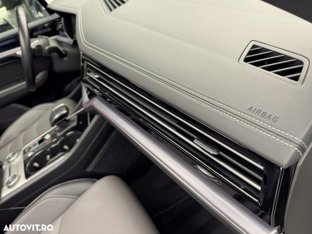 Volkswagen Touareg 3.0 V6 TDI 4Motion DPF Automatik R-Line - 17