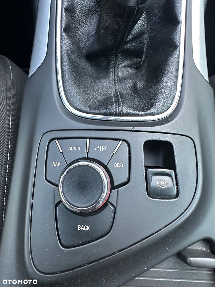 Opel Insignia - 9