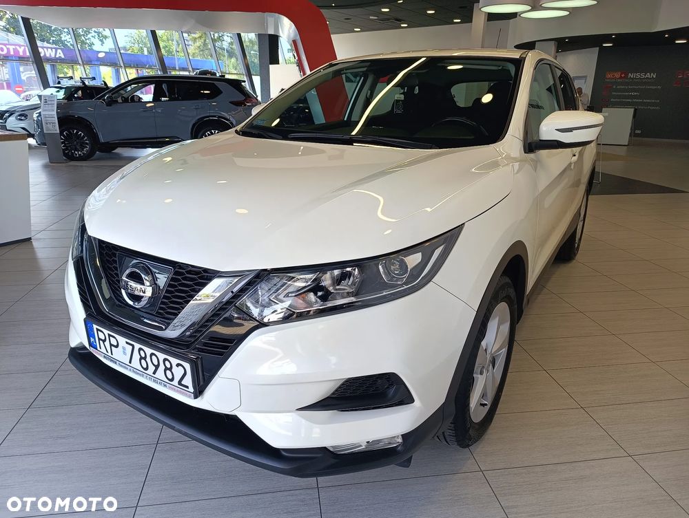 Nissan Qashqai - 1