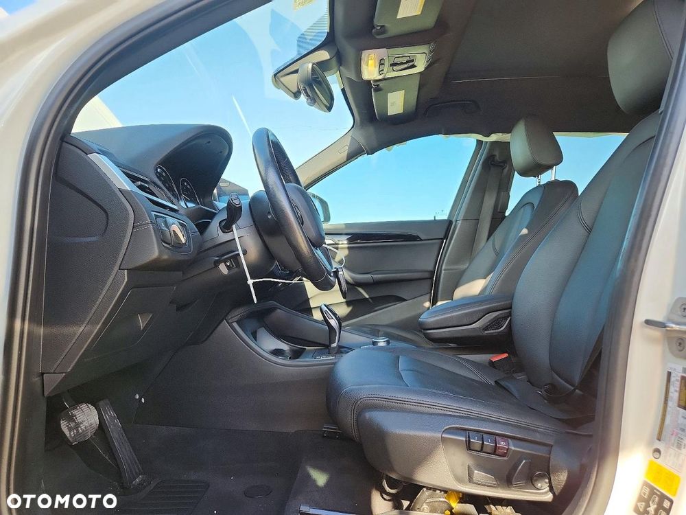 BMW X1 xDrive28i Sport Line - 8