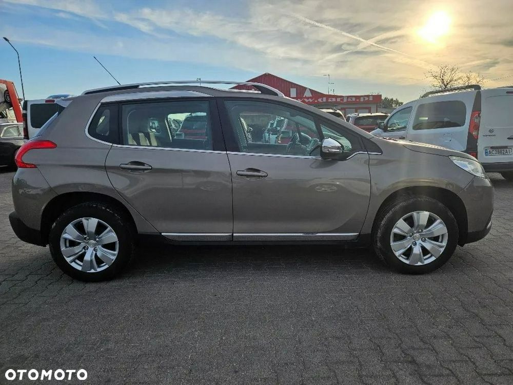 Peugeot 2008 - 4