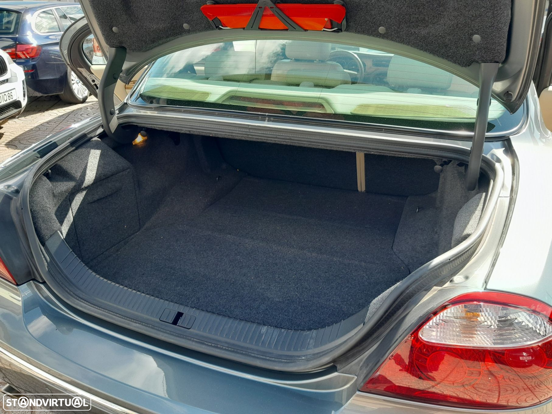 Jaguar S-Type 2.7 D V6 Executive Auto. - 37