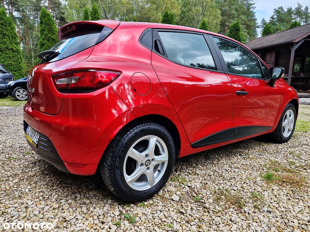 Renault Clio 1.2 16V 75 LIMITED - 18