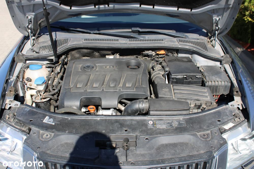 Skoda Superb 2.0 TDI DSG Comfort 4x4 - 38