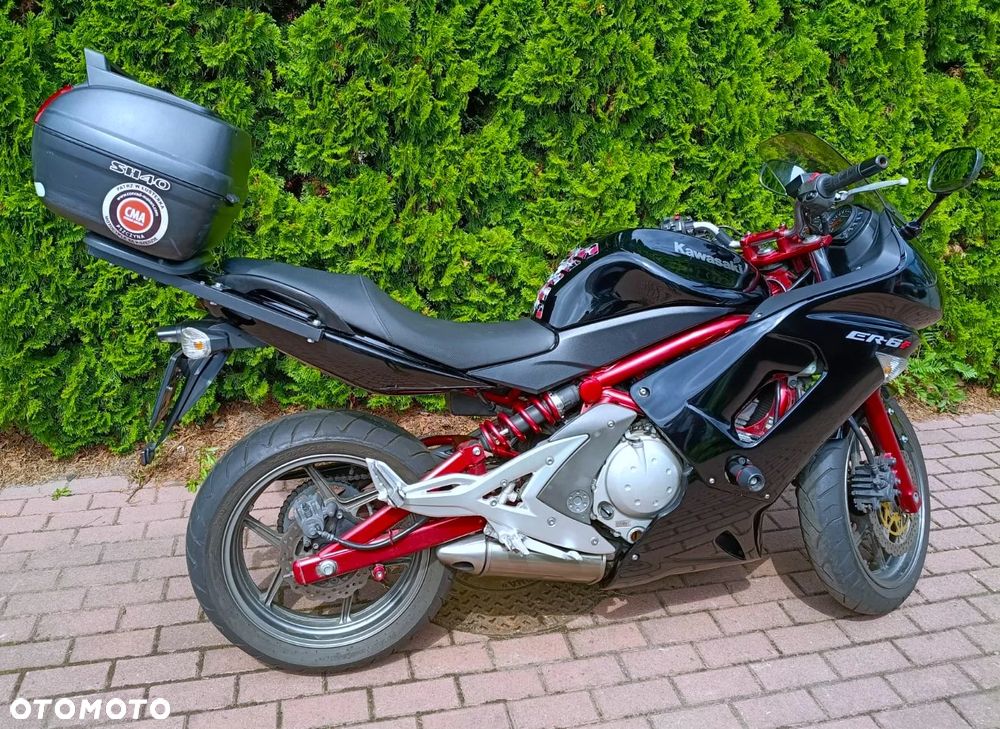 Kawasaki ER - 4