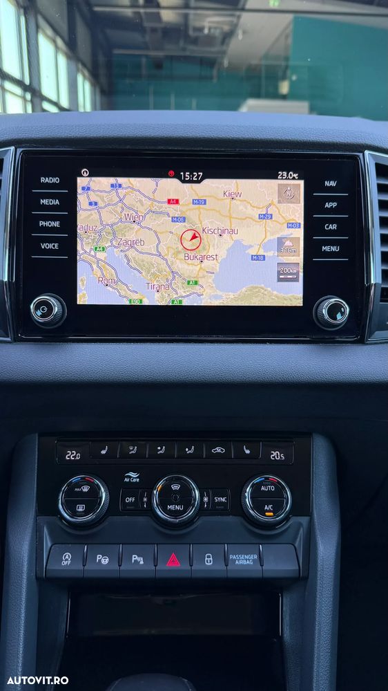 Skoda Karoq 1.6 TDI SCR DSG Style - 33