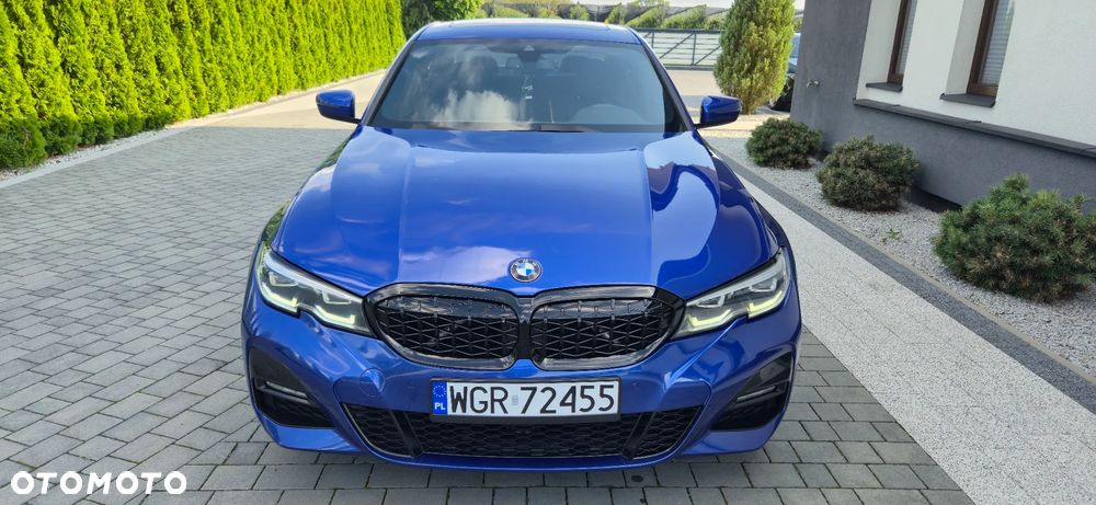 BMW Seria 3 330i xDrive M Sport - 9