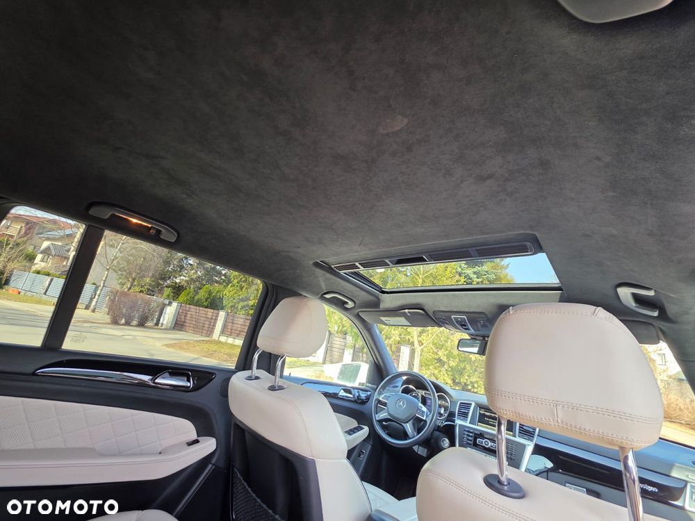 Mercedes-Benz GL - 29