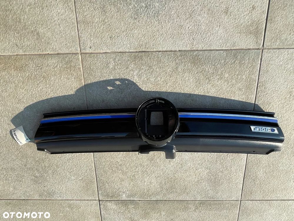 Grill atrapa VW Golf VII elektryk 5G0853651Q - 3