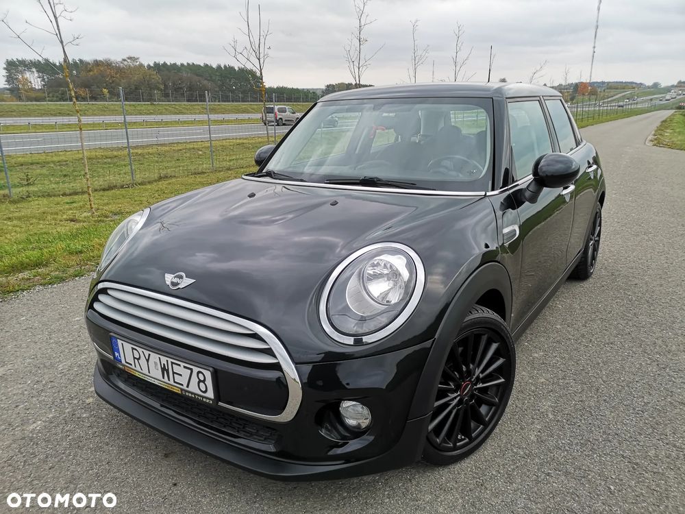 MINI Cooper Seven Chili - 13
