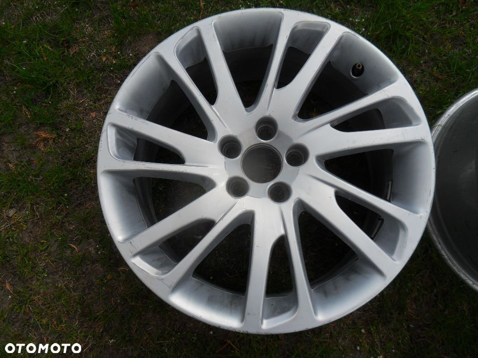 Felga 18'' 5x108 Volvo 31302878 8x18 ET45 C30 V70 C70 - 2