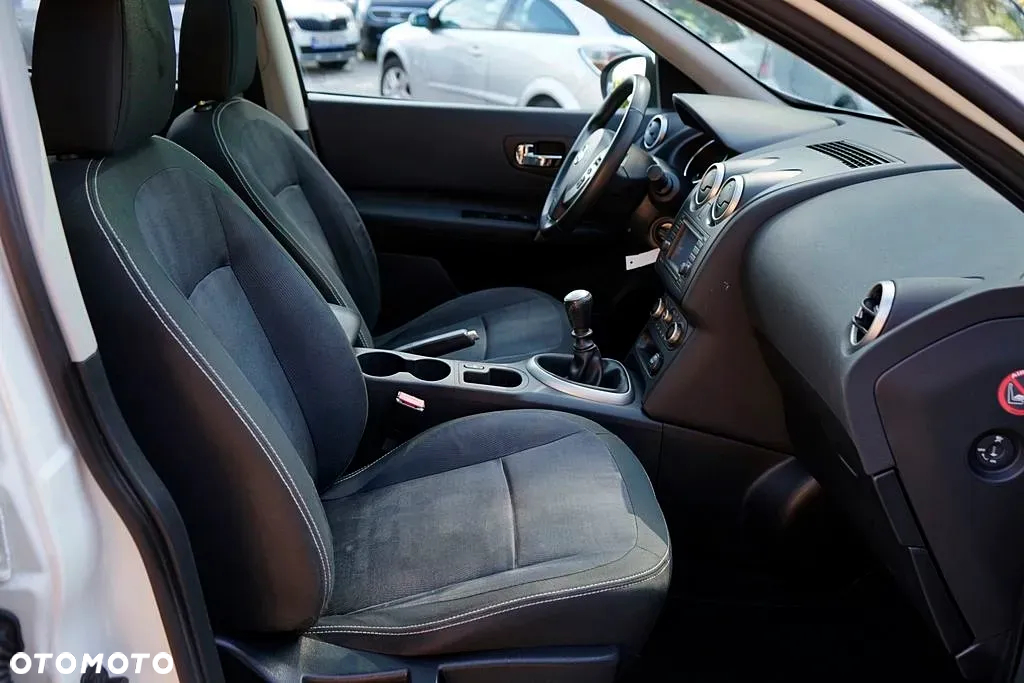 Nissan Qashqai+2 - 17