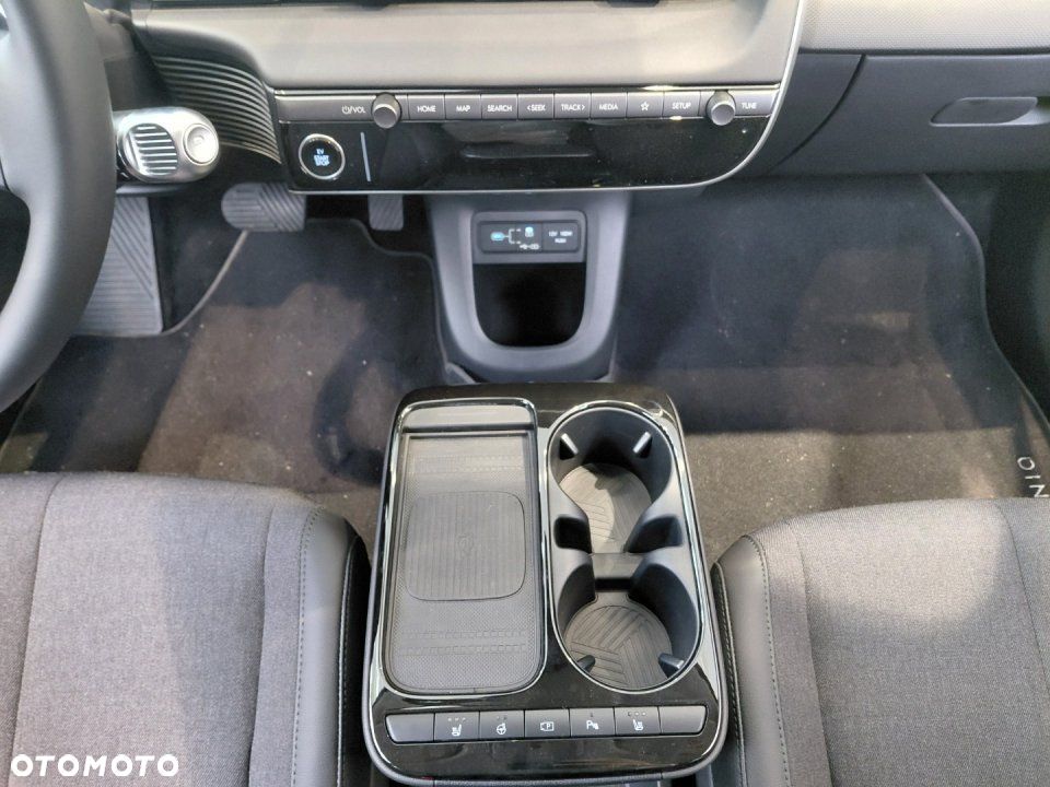 Hyundai IONIQ 5 - 12
