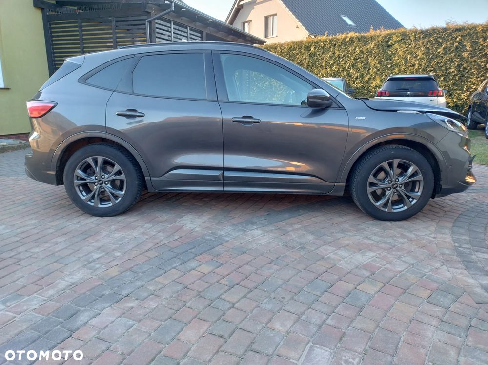 Ford Kuga 2.0 EcoBlue 4x4 ST-LINE X - 2