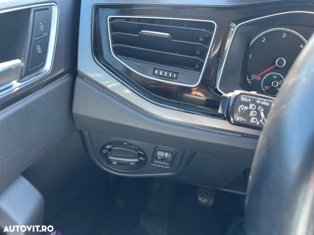 Volkswagen Polo 1.6 TDI Highline - 18