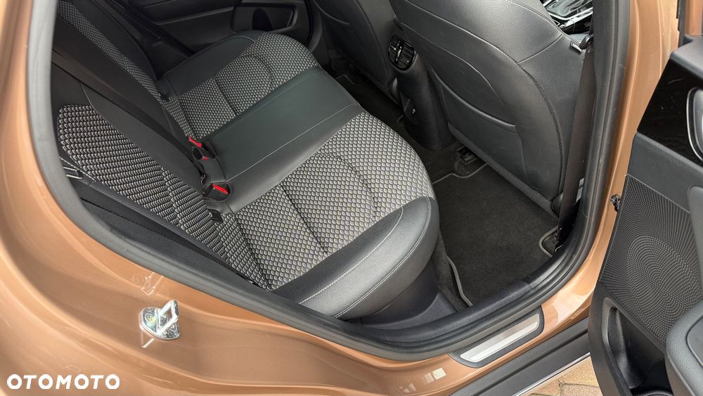 Kia XCeed - 14