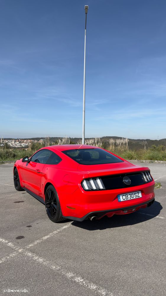 Ford Mustang 2.3 Eco Boost - 48