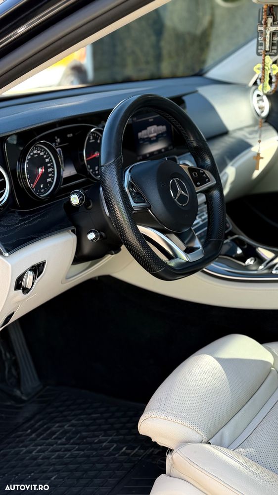 Mercedes-Benz E - 26