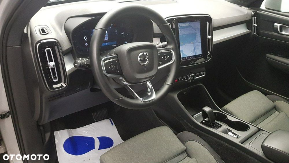 Volvo XC 40 - 20