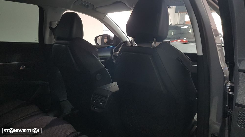 Peugeot 5008 1.6 BlueHDi Allure J18 - 22