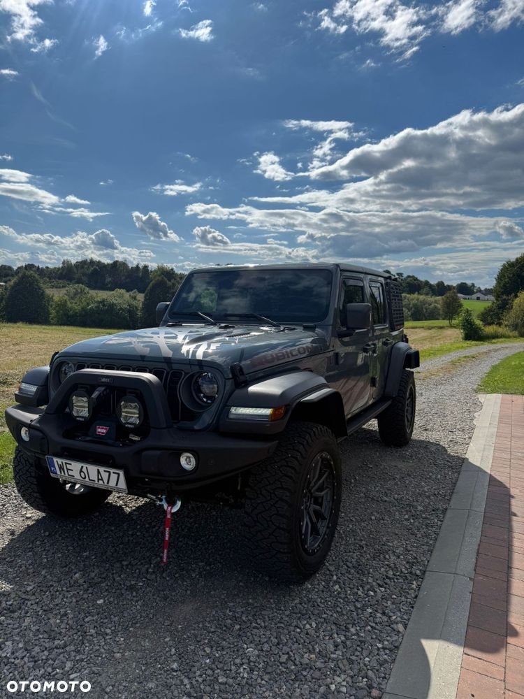 Jeep Wrangler - 1