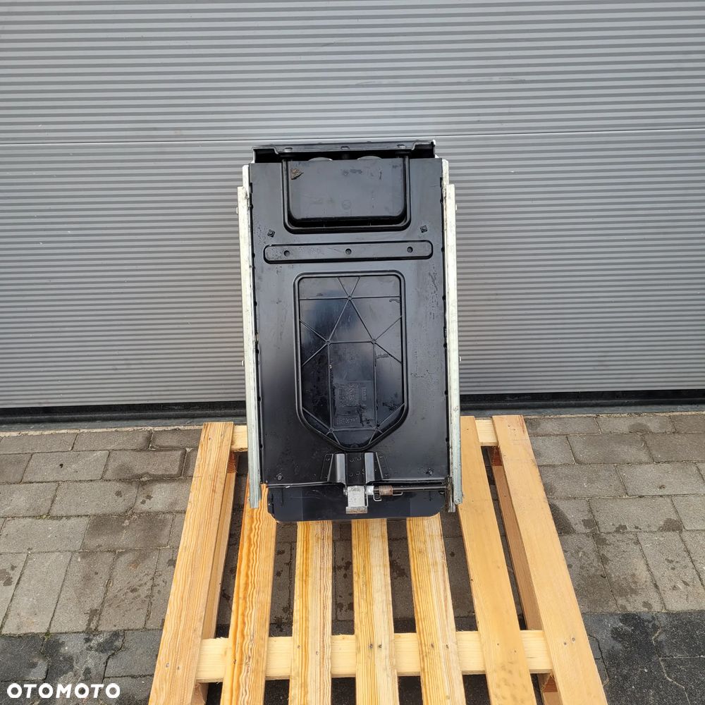 SCHOWEK BOX DAF XF 106 LIFT ORYGINAŁ CHWALIM116 - 4