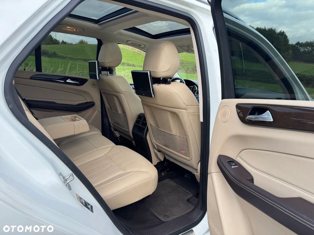 Mercedes-Benz GLE - 19