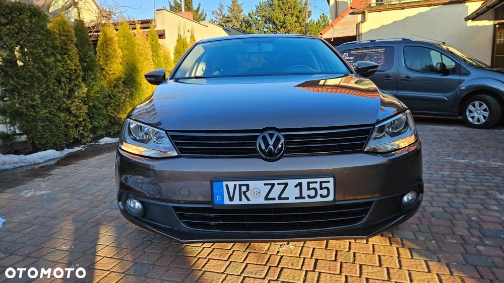 Volkswagen Jetta 1.4 TSI Trendline - 12