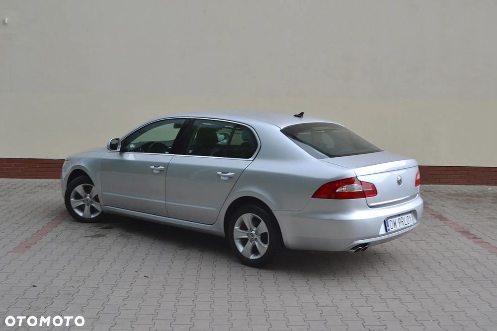 Skoda Superb 2.0 TDI Elegance DSG - 7