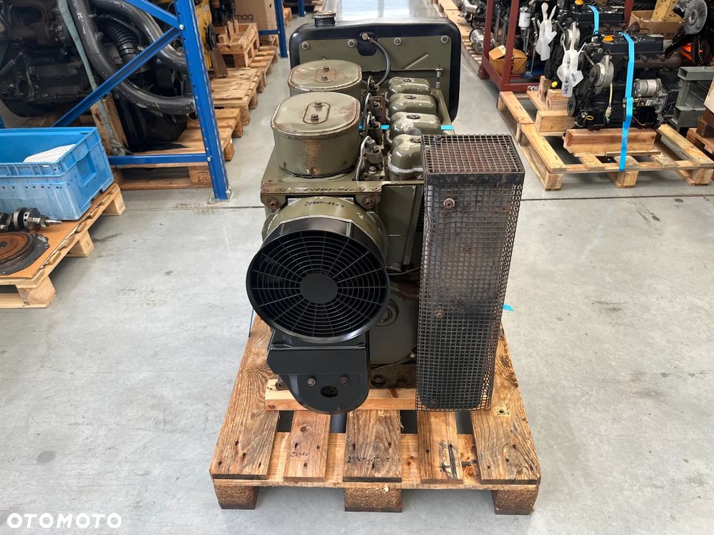 SILNIK HATZ 4M40L 12500netto - 6