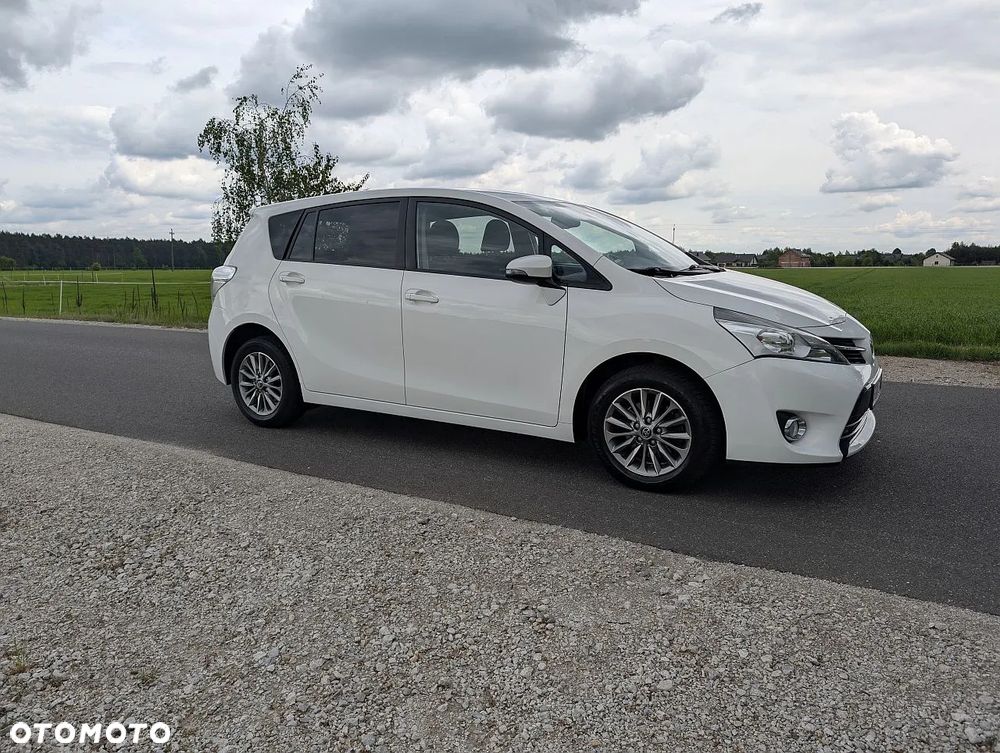 Toyota Verso 1.6 Sol EU5 7os - 9