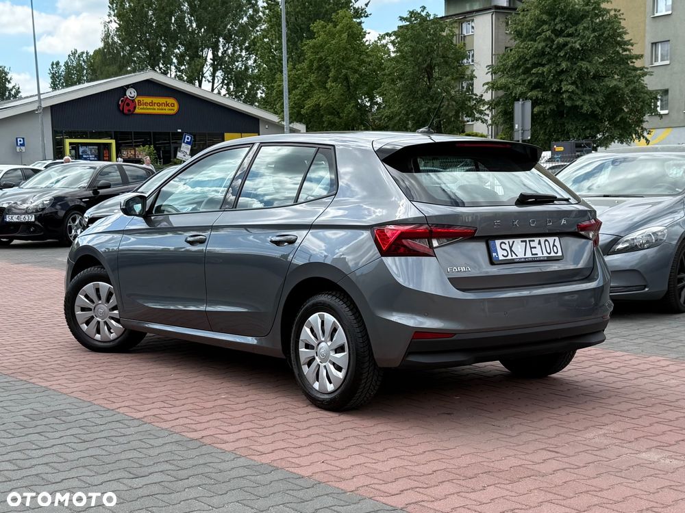 Skoda Fabia 1.0 Selection - 4