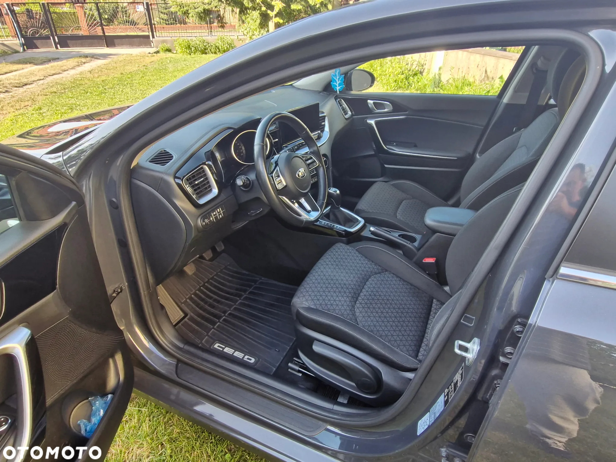 Kia Ceed 1.6 CRDi Eco-Dynamics+ (48V Mild-Hybrid) Vision - 14