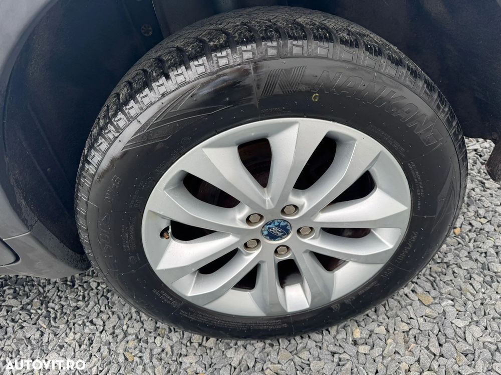 Ford Kuga 2.0 TDCi 4x4 Titanium - 12