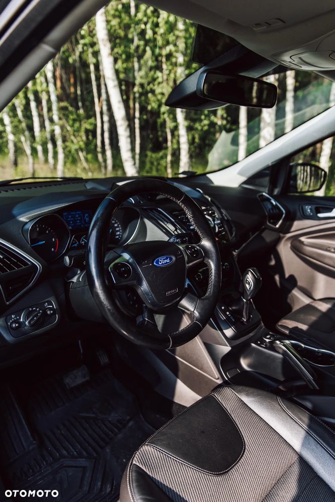Ford Kuga 2.0 TDCi 4x4 Titanium - 3