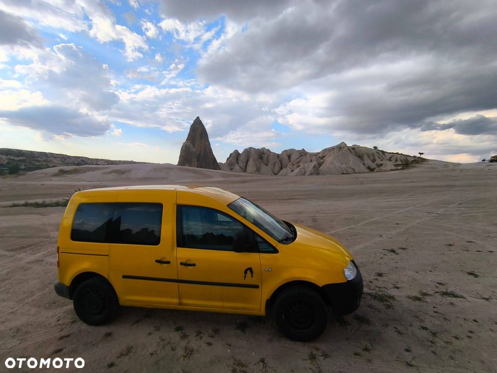 Volkswagen Caddy - 10