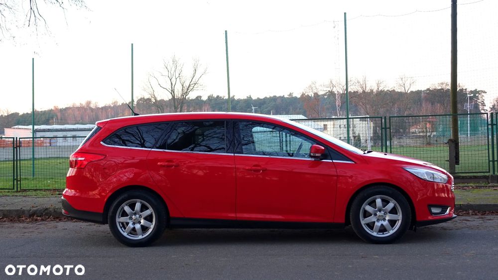 Ford Focus SW - 36