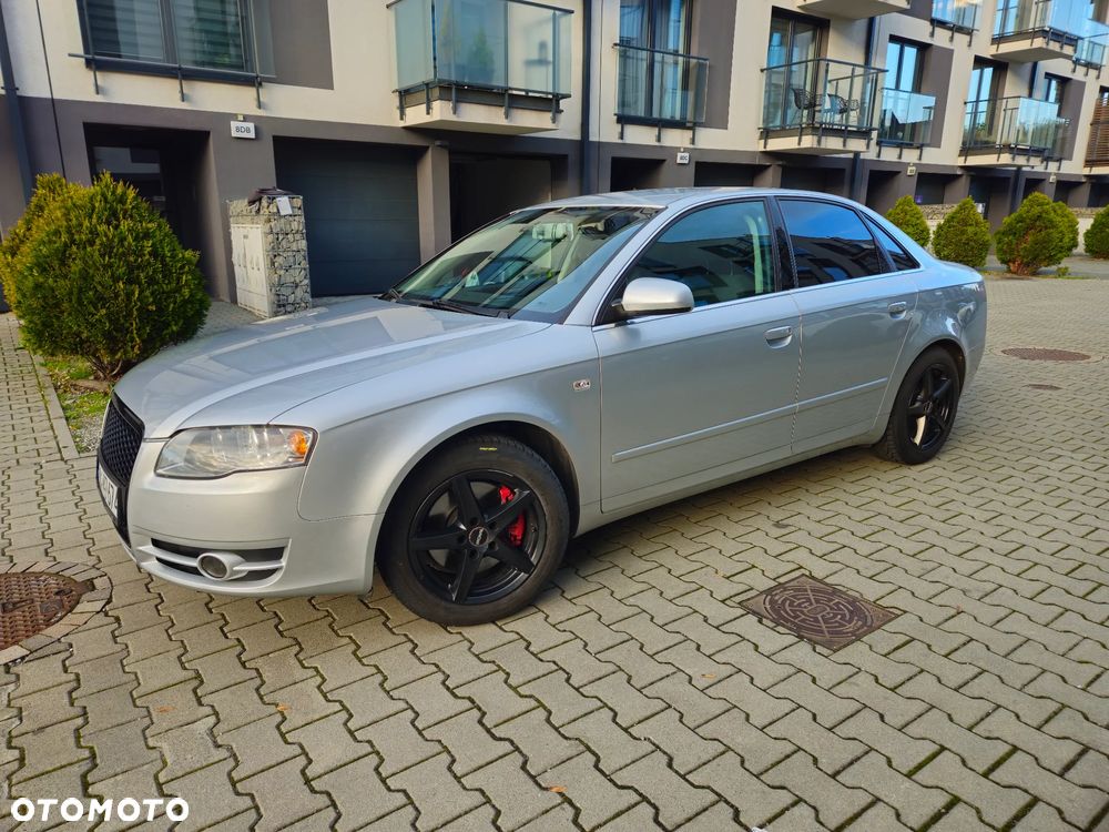 Audi A4 Limousine - 5