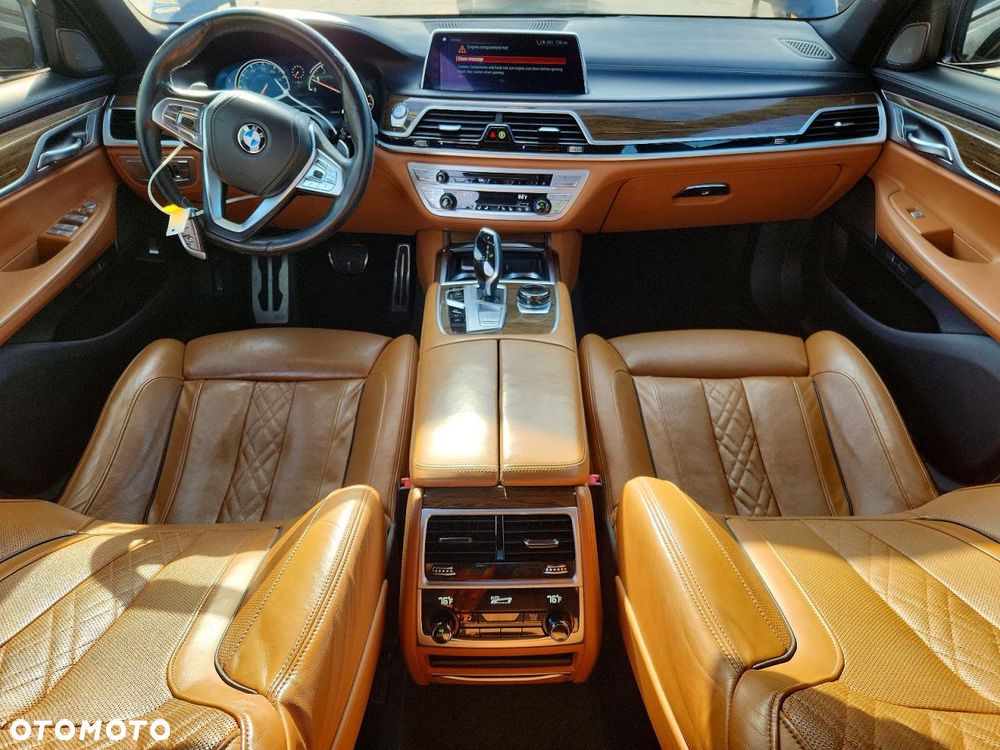 BMW Seria 7 740Li xDrive - 8