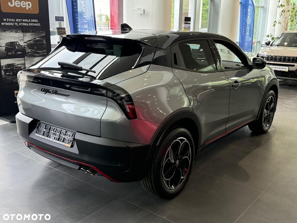 Alfa Romeo Junior 1.2 mHEV Ibrida Speciale eDCT - 3