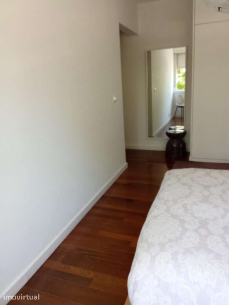 Quarto - localizado em Carnide Lisbon - Grande imagem: 3/11